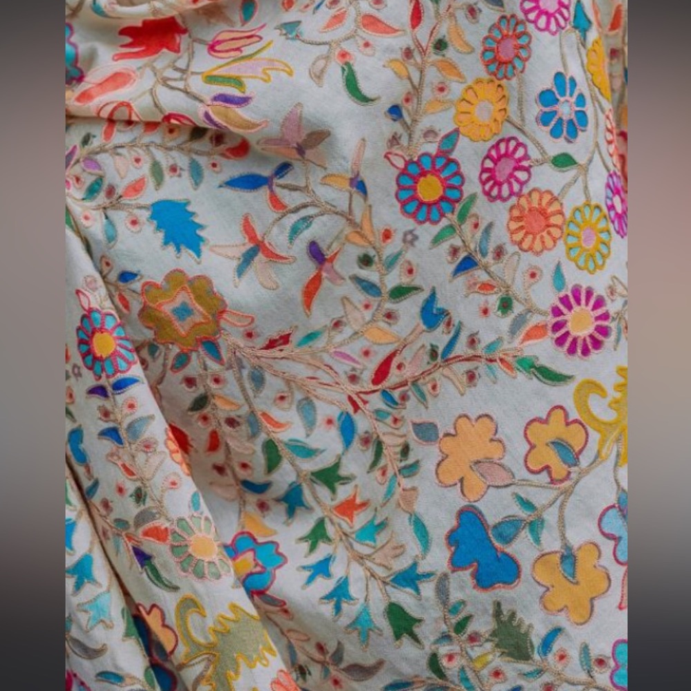 Authentic Kashmiri kalamkari handmade shawl in different designs unisex - Picture 4 of 6